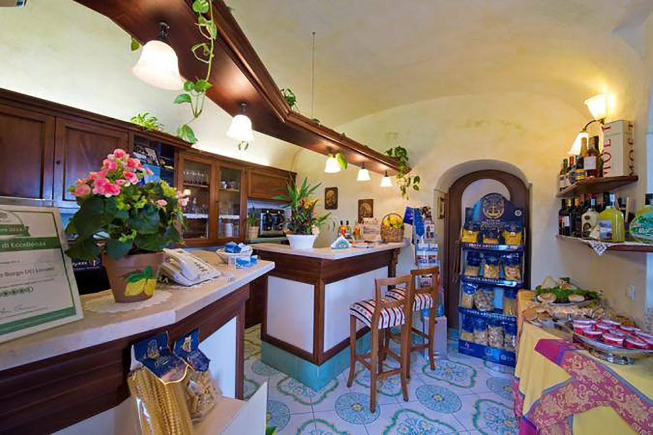 L'antico Borgo Dei Limoni 2*
