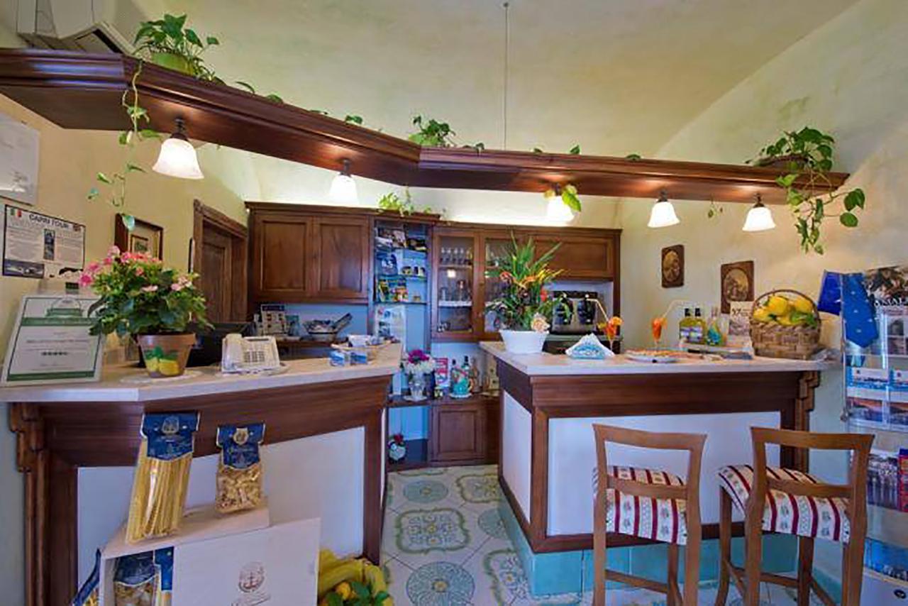 L'antico Borgo Dei Limoni Frühstückspension 2*
