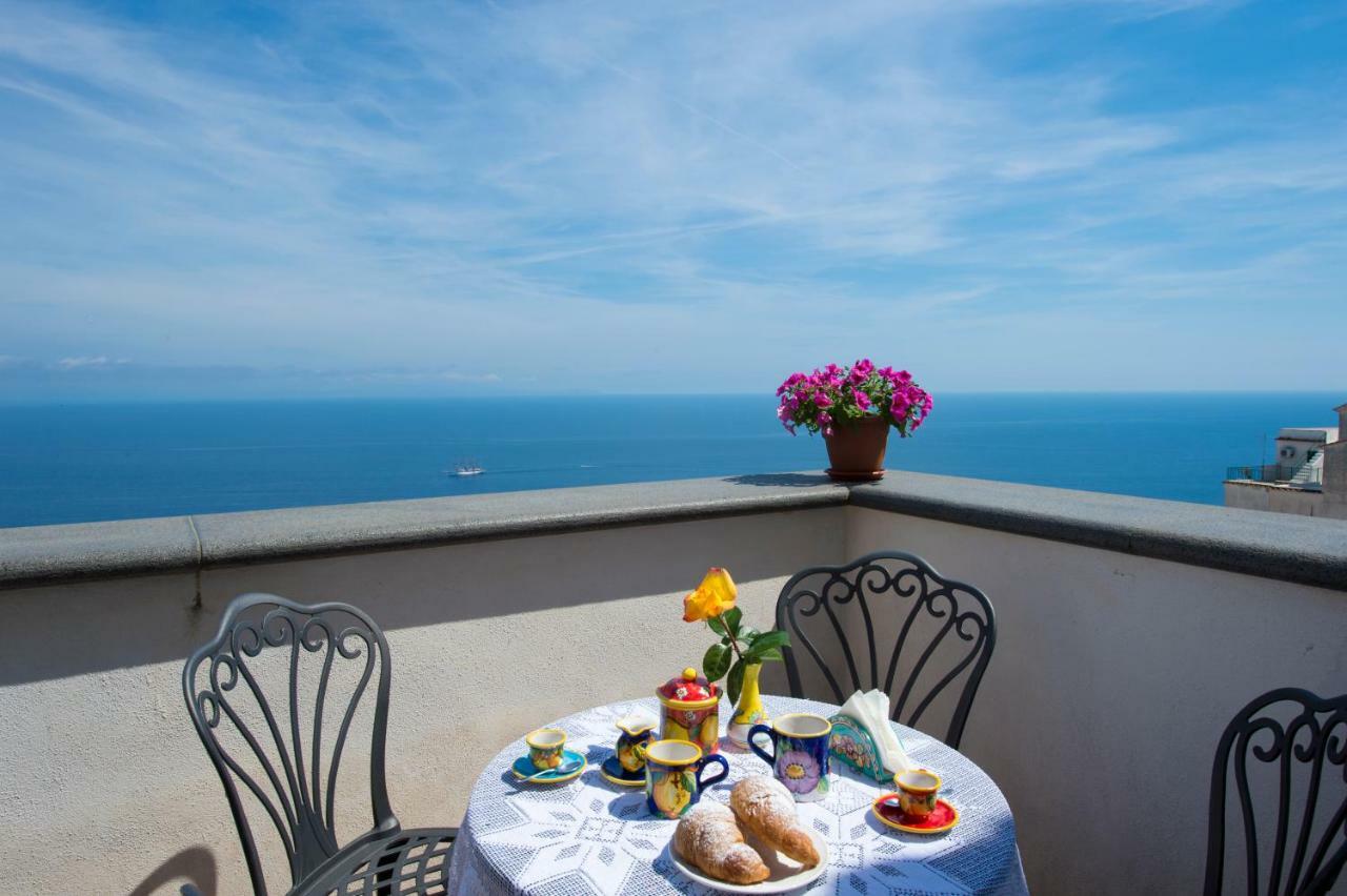 L'antico Borgo Dei Limoni Couette-café